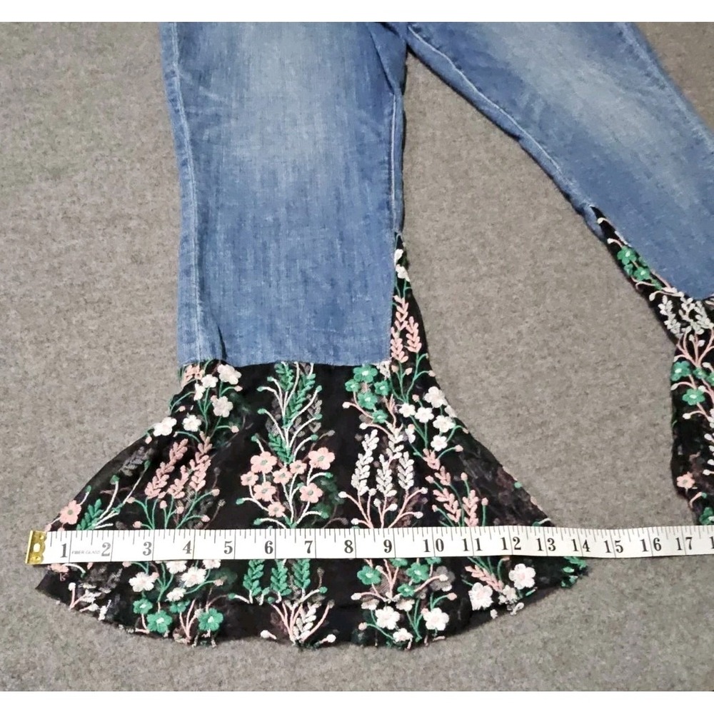 Anthropologie Pilcro Jeans Womens Sz 32  Black Floral Mesh Hem Flare Leg Boho - Picture 9 of 11